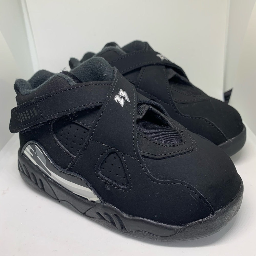 *SOLD* Jordan 8 Retro BT